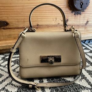 Cream cross body Michael Kors purse!